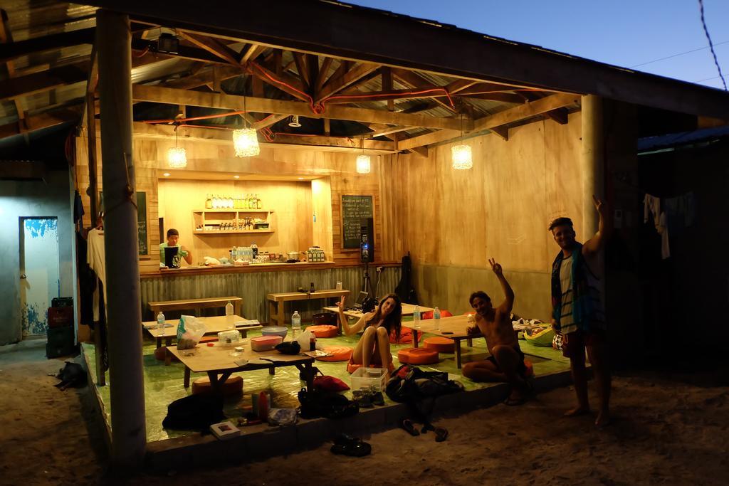 Malapascua Budget Inn Mbi Dive Center Ngoại thất bức ảnh